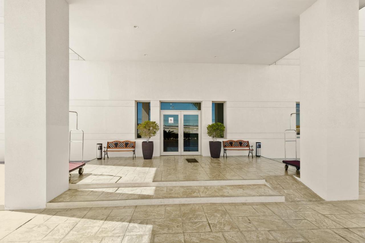 Hotel Aeropuerto Los Cabos San Jose del Cabo Bagian luar foto